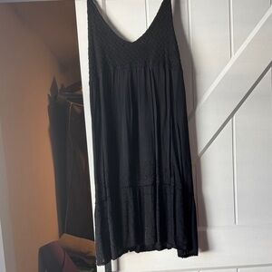 Raya Sun Black Midi Dress